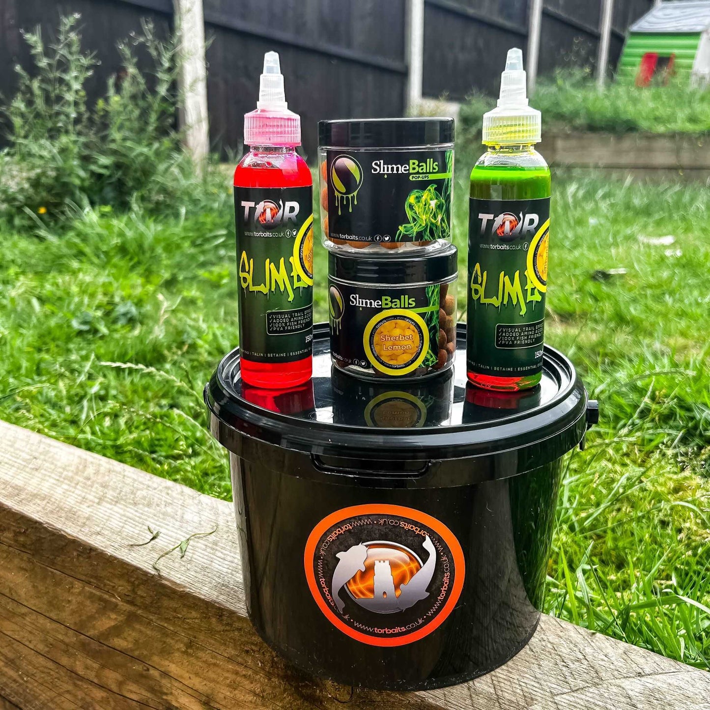 carp fishing bait bundle including 2 slimes and 2 pots of hookbaits